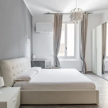 Mura Di Porta Castiglione 5 *